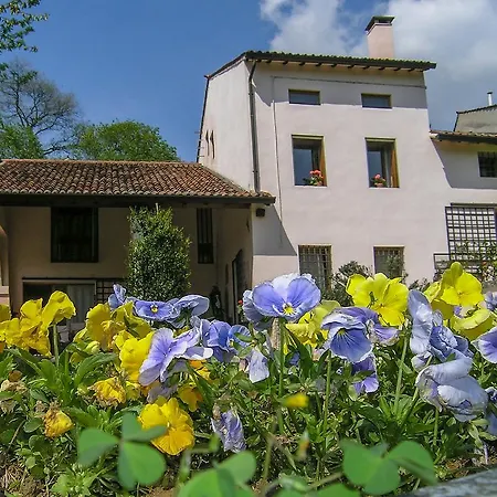 Poggio Al Lago *